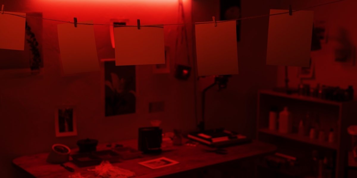 developing-photographs-darkroom-lifestyle Ambientación escape room