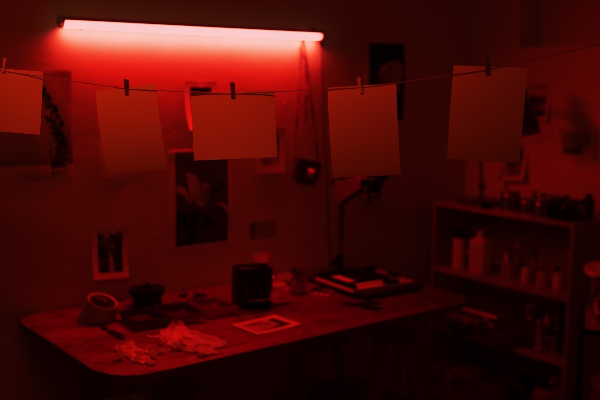 developing-photographs-darkroom-lifestyle Ambientación escape room